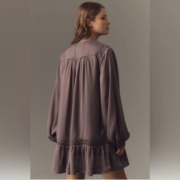 Pilcro Long-Sleeve V-Neck Mini Shirt Dress in Shark - Picture 4 of 4